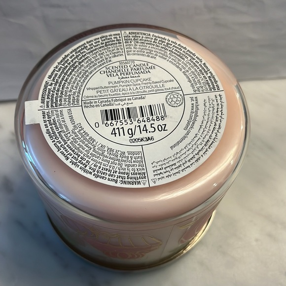 Bath & Body Works Pumpkin Cupcake Scented Candle - Picture 5 of 5